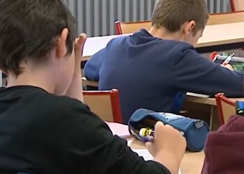 Школа у Франції, кадр з відео