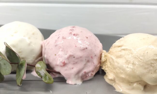 Домашнє морозиво, скріншот із відео