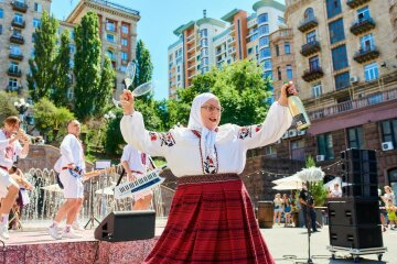 Фото телеканал Україна