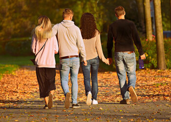 Прогулка (фото из открытых источников)