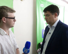 Разумков з команди Зеленського заговорив українською в телеефірі: "Розуміємо одне одного..."