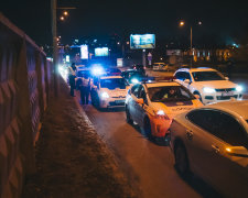 В Киеве устроили самосуд над пьяным майором, сбившим ребенка: полиция еле вытащила живым