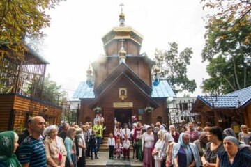 Церква, скріншот: YouTube
