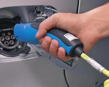 Безкоштовна заправка для електромобілів відкриється в Києві
