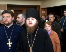Православненько: московські попи влаштували побоїще у мерії Ужгорода