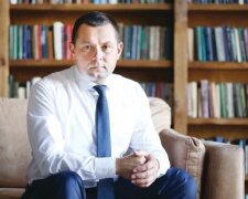 Дилер оземпіку в Україні Михайло Бабенко облаштував лакшері-життя на потоках в МОЗ