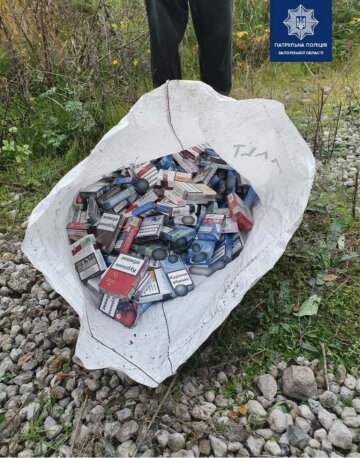 В Запорожской области мужчины ночью пробрались в магазин, фото: Патрульная полиция