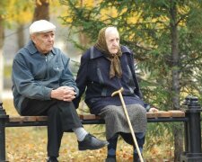 Українцям підвищать пенсії на 12-13%: у Зеленського встановили остаточний термін, коли чекати виплат