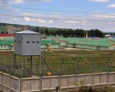 Росія облаштувала на українському кордоні військову базу