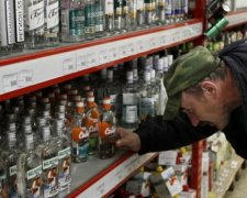 Колега Януковича приїхав лікувати бойовиків від алкоголізму
