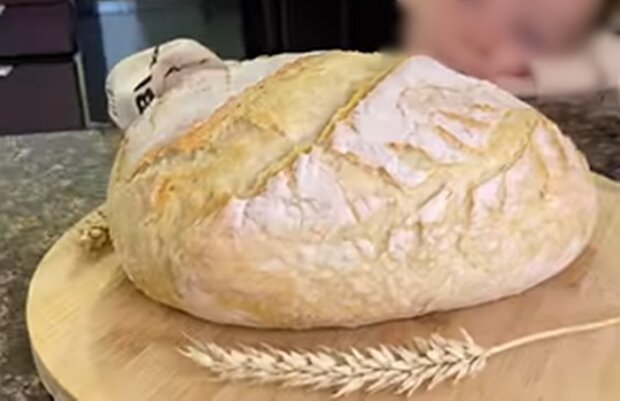 Рецепт домашнего хлеба от Дидус, скриншот из видео