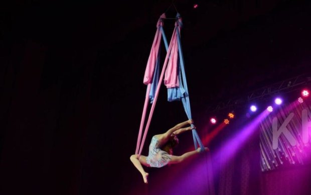 Головокружительное выступление: российская гимнастка устроила зрителям сеанс страха, видео 