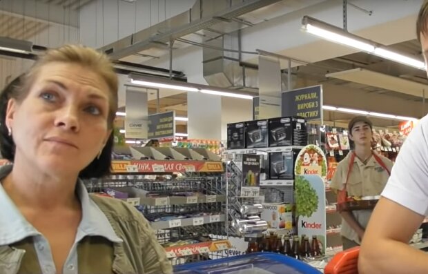 Супермаркет, кадр из видео