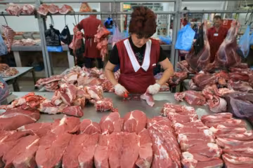 Ціни на популярні продукти змусять українців змінити раціон
