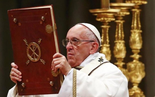 Папа Римский выделит космические суммы Украине