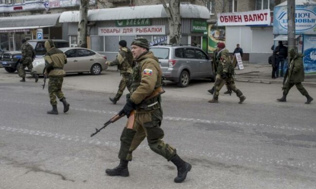 Гастарбайтери смерті: Кремль позбавив донецьких бойовиків "громадянства"
