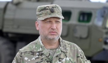 Українська армія забезпечена і озброєна без Заходу, - Турчинов