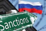 Прапори ЄС та Китаю на тлі санкційної тематики