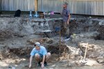 У Львові розкопали древнє підземелля, археологи п'ють шампанське: сенсаційні кадри і подробиці