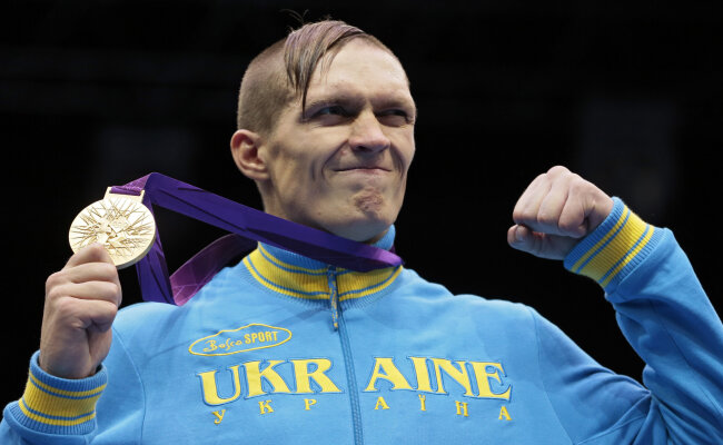 Олександр Усик, абсолютний чемпіон світу з боксу