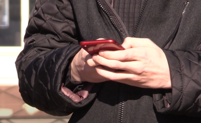 Мобильная связь. Фото: скрин youtube