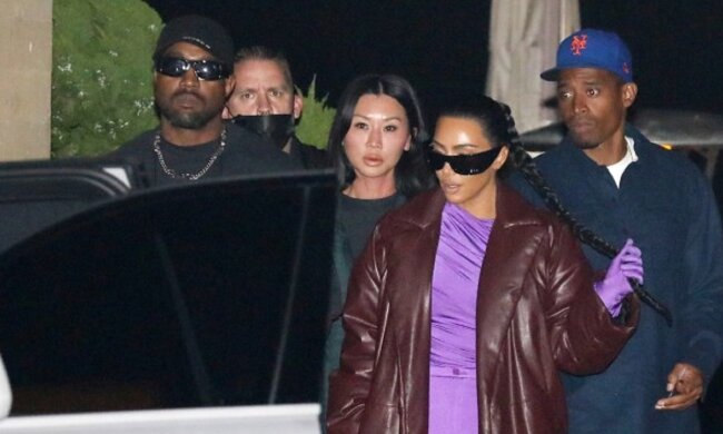 Ким Кардашьян и Канье Уэст вместе? Горячую парочку застукали на интиме за столом