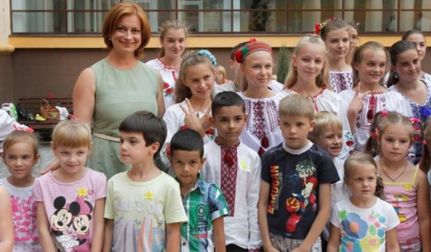 Київські школярі плестимуть маскувальні сітки для АТО