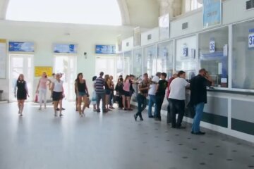 Укрзалізниця посадить дніпрян у плацкарти - паритися день, щоб намочити ніжки у морі