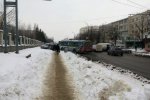 Скотився на 5 машин: несподіваний сніг у Києві спровокував найабсурднішу аварію