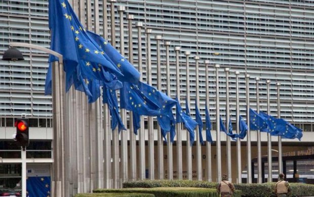 ЕС наносит ответный удар по экономике США: кто попадет под раздачу