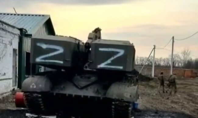 Розбита техніка окупантів. Фото: YouTube