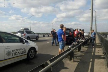 Вагітна з дитиною потрапили під кулі мажора на Lexus