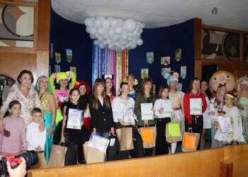 Свет против тревог: Национальная библиотека во Всемирный день ребенка устроила "Сказочную Переберию" для сильных духом украинских детей