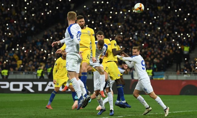Челсі розгромив Динамо на заповненому "Олімпійському"