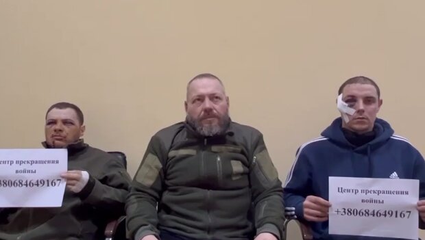 Скрин, видео YouTube пленные русские военные