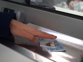 Гроші. Фото: скрін youtube