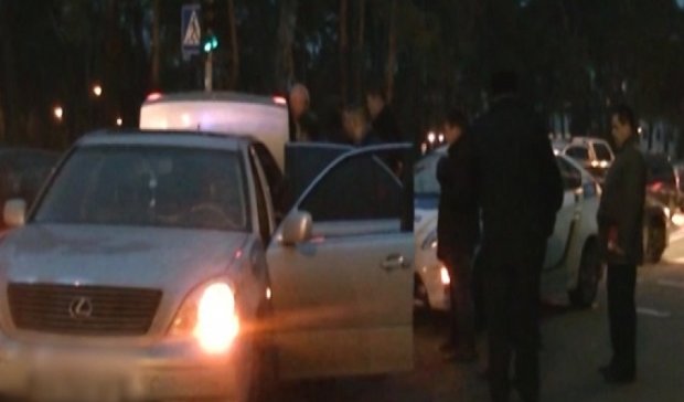 Киевлянин сбил патрульного во время следственных действий (видео)