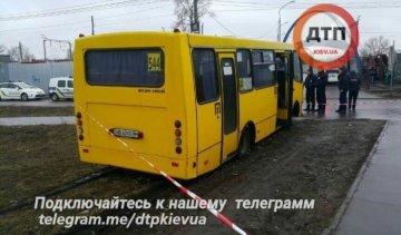 Киевляне засняли погоню копов за угнанной маршруткой