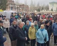 Жители Северодонецка вышли против адептов "русского мира"
