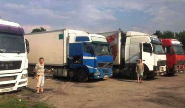 Терористи "ДНР"  не дочекалися 120 тонн курятини та цукру