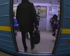 Метро в столиці, фото: скріншот з відео