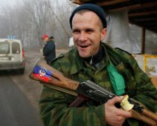 Боевик таранил "Уралом" дом, пока его коллеги били друг друга