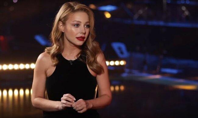 "Ти виходиш заміж за Балана?": найкоханіший чоловічок Кароль приревнував співачку