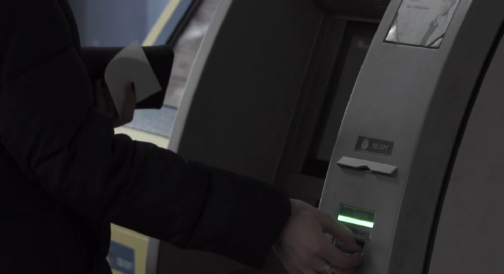 Банкомат. Фото: скрин youtube