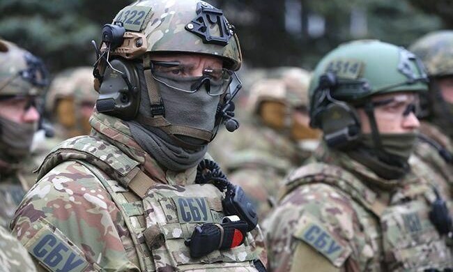 СБУ накрила "солідну рибу" на Прикарпатті: гріб гроші лоптою і вимагав ще