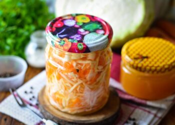 Квашеная капуста с медом, фото из свободных источников