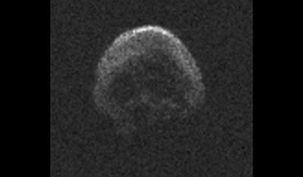 Пролетевший мимо Земли астероид оказался мертвой кометой