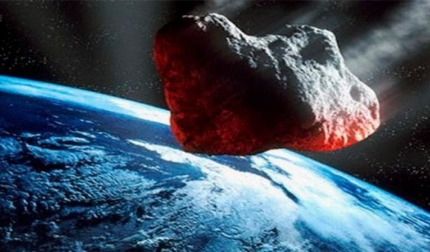 К Земле несется огромный метеорит