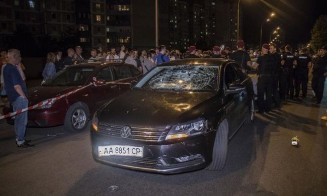 Головне за ніч: президентська ДТП і тарифна петля