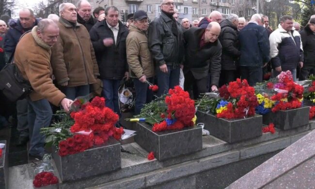 В Днепре ветеранов цинично вышвырнули из госпиталя - лечить раны войны теперь негде